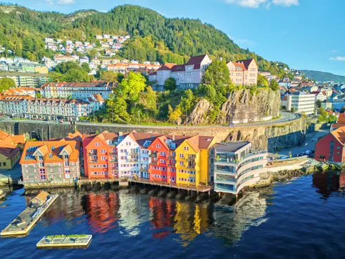 Thành phố đẹp Bắc Âu mùa hè 2026 - Vì sao nên đến Bergen một lần?