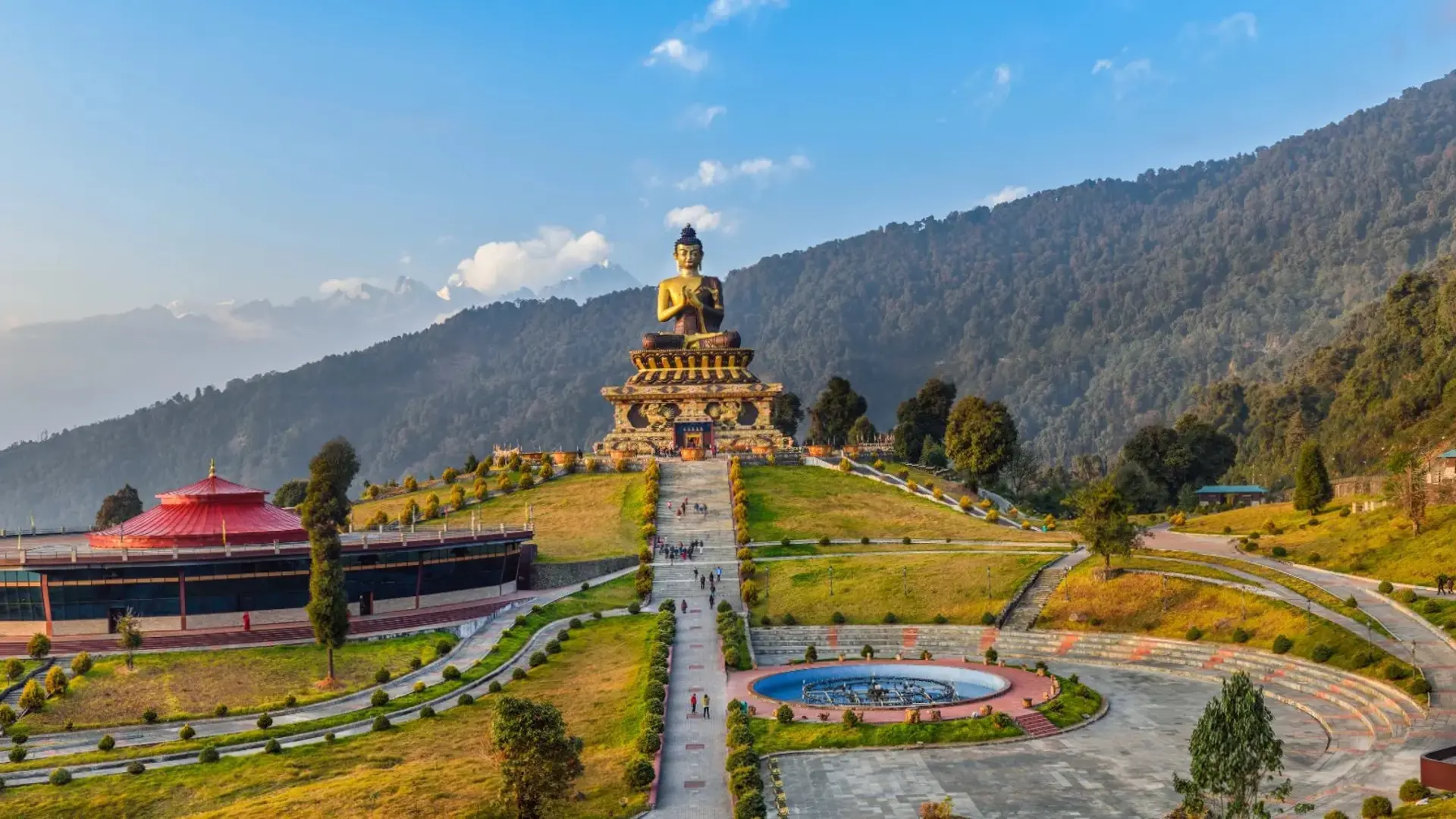 Hoa đỗ quyên Tiger’s Nest 2026 -  Vẻ đẹp mùa xuân trên cung đường trekking Bhutan