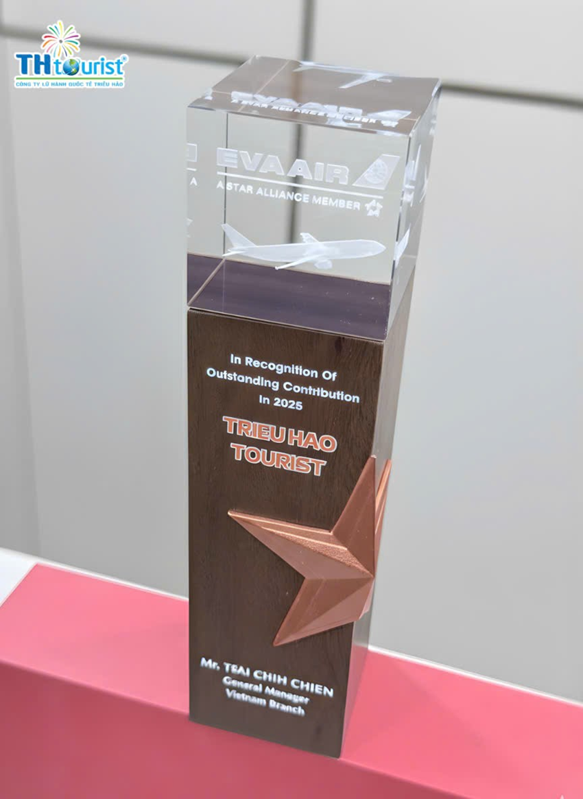 Du Lịch Triều Hảo Vinh Dự Nhận Giải Thưởng Từ Hãng Hàng Không EVA Air
