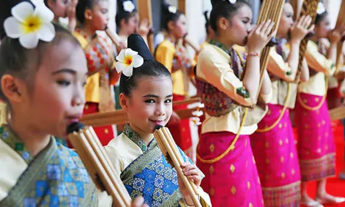 Văn Hóa Lào Có Gì Đặc Sắc? Những Truyền Thống Và Lễ Hội Nổi Bật