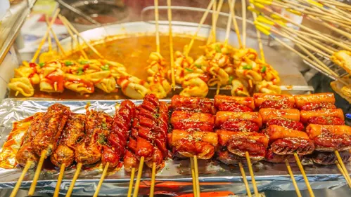 Ẩm Thực Đường Phố Hàn Quốc: Top 10 Món Ngon Khó Cưỡng, Bạn Đã Thử Chưa?