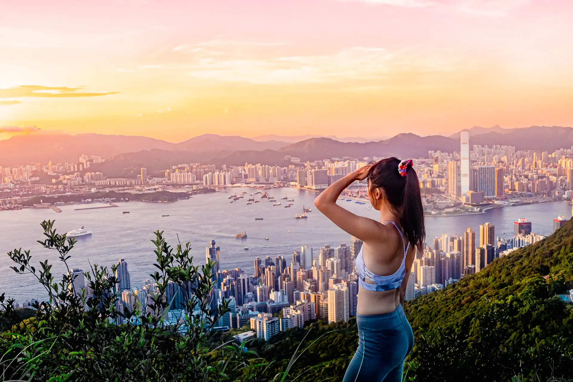 Núi Thái Bình Hong Kong: Ngắm Toàn Cảnh Thành Phố Từ Nơi Chạm Đến Mây Trời