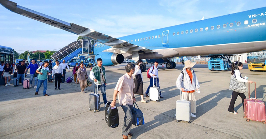 Giá Vé Máy Bay Giảm Mạnh Mùa Hè 2025: Cơ Hội Vàng Cho Du Lịch Quốc Tế