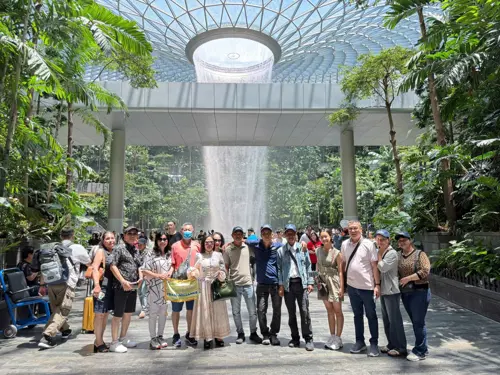 Hành Trình Du Lịch Liên Tuyến : Singapore - Indonesia - Malaysia