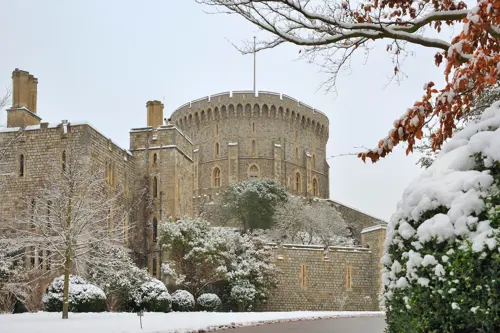 Lâu đài Windsor mùa đông – Dấu ấn hoàng gia giữa khung cảnh tuyết trắng lãng mạn