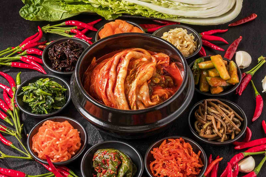 Ẩm thực Seoul mùa đông 2025 – Bánh cá, hotteok, tteokbokki và trải nghiệm mùa đông hấp dẫn
