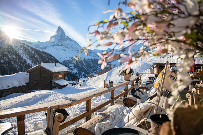 Du lịch Thụy Sĩ mùa đông 2025 - Trải nghiệm trượt tuyết & ngắm dãy Alps